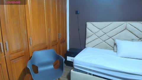 Raquel online show from 23, 10, 2025