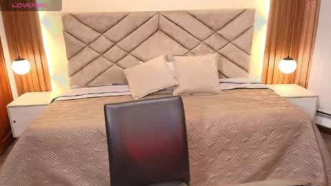 Snapshot of raqueljones_ chatting on 20, 4, 2026 Raquel online show from 20, 4, 2026