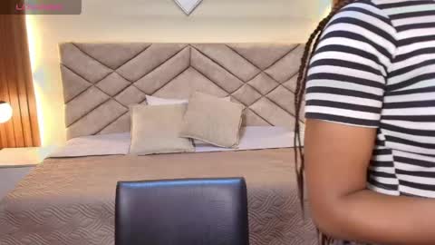 Snapshot of raqueljones_ chatting on 21, 4, 2026 Raquel online show from 21, 4, 2026