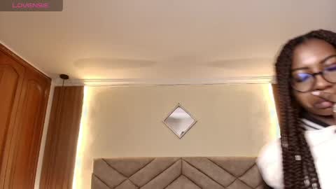 Snapshot of raqueljones_ chatting on 5, 5, 2026 Raquel online show from 5, 5, 2026