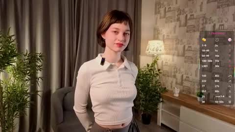 Snapshot of rashidagiczewski chatting on 18, 10, 2025 Nicole online show from 18, 10, 2025