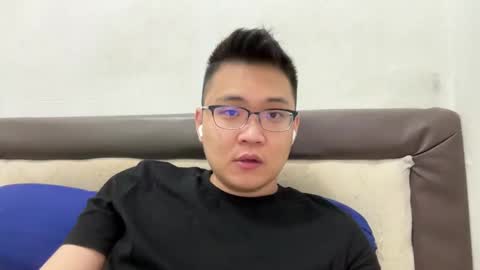 randomnaut online show from 12, 1, 2025