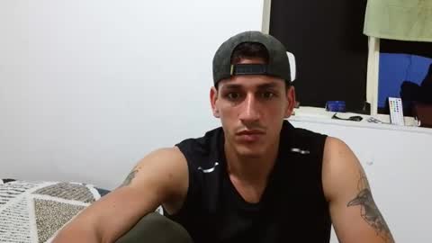 Snapshot of raul240335 chatting on 29, 4, 2026 Raul online show from 29, 4, 2026