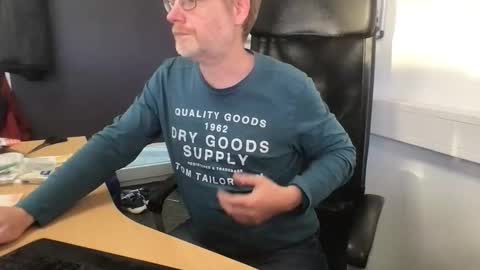 Raunchy me online show from 17, 11, 2025