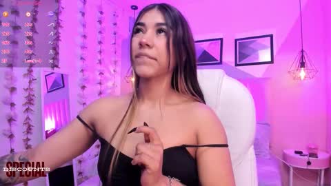 Snapshot of raven_dooll chatting on 28, 10, 2025 Raven online show from 28, 10, 2025