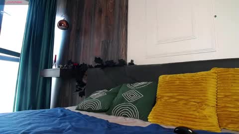 Snapshot of raven_foxxy chatting on 14, 4, 2026 Raven Foxxy online show from 14, 4, 2026