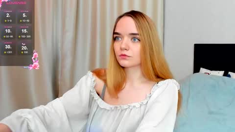 Snapshot of raven_radiantt chatting on 24, 9, 2025 Janet online show from 24, 9, 2025