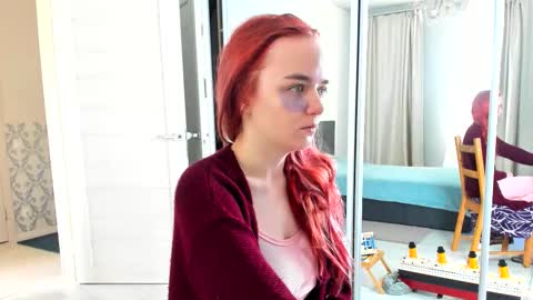 Snapshot of raven_radiantt chatting on 17, 10, 2025 Janet online show from 17, 10, 2025