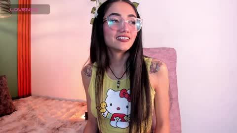 Snapshot of raven_smith_ chatting on 8, 4, 2026 raven_smith_ online show from 8, 4, 2026