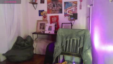 Snapshot of ravenandsin chatting on 31, 12, 2024 Raven online show from 31, 12, 2024