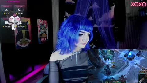Snapshot of ravencollen chatting on 29, 5, 2026 ravencollen online show from 29, 5, 2026
