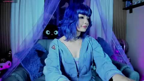 Snapshot of ravencollen chatting on 23, 6, 2026 ravencollen online show from 23, 6, 2026