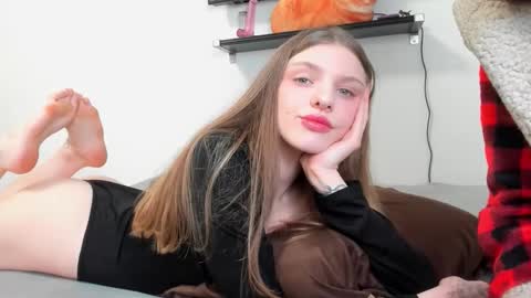 Snapshot of raveneusbiter chatting on 15, 2, 2026 Raveneusbiter online show from 15, 2, 2026