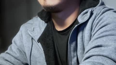 Snapshot of ravengod999 chatting on 18, 11, 2025 ravengod999 online show from 18, 11, 2025