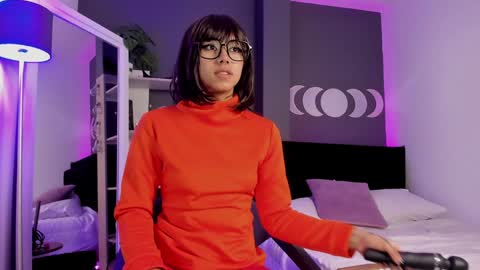 Raven Witch online show from 2, 2, 2025