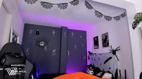 Raven Witch online show from 13, 10, 2025