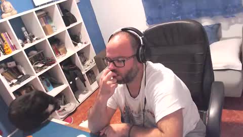 Snapshot of ravingr3d3 chatting on 29, 9, 2025 ravingr3d3 online show from 29, 9, 2025