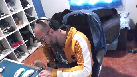 Snapshot of ravingr3d3 chatting on 30, 10, 2025 ravingr3d3 online show from 30, 10, 2025