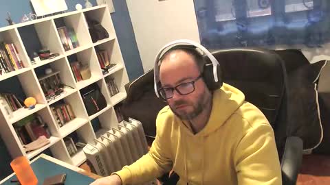 Snapshot of ravingr3d3 chatting on 23, 11, 2025 ravingr3d3 online show from 23, 11, 2025