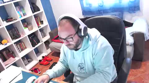 Snapshot of ravingr3d3 chatting on 3, 12, 2025 ravingr3d3 online show from 3, 12, 2025