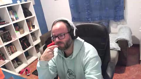 Snapshot of ravingr3d3 chatting on 3, 12, 2025 ravingr3d3 online show from 3, 12, 2025