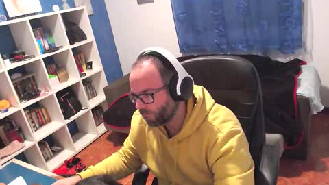 Snapshot of ravingr3d3 chatting on 4, 12, 2025 ravingr3d3 online show from 4, 12, 2025