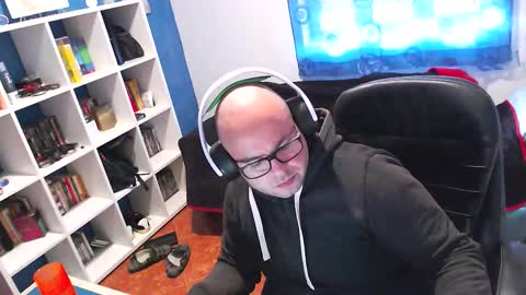 ravingr3d3 online show from 17, 12, 2025