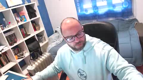 ravingr3d3 online show from 18, 3, 2026