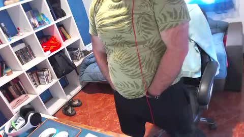 Snapshot of ravingr3d3 chatting on 4, 5, 2026 ravingr3d3 online show from 4, 5, 2026