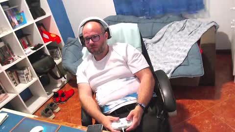 Snapshot of ravingr3d3 chatting on 12, 5, 2026 ravingr3d3 online show from 12, 5, 2026