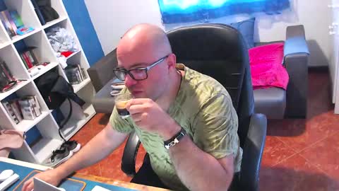 Snapshot of ravingr3d3 chatting on 21, 5, 2026 ravingr3d3 online show from 21, 5, 2026