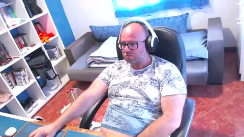 Snapshot of ravingr3d3 chatting on 24, 5, 2026 ravingr3d3 online show from 24, 5, 2026