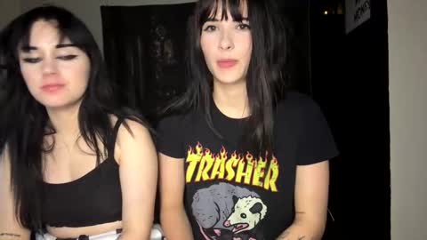 Ravyn and Nyx online show from 27, 9, 2025