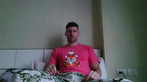 Snapshot of rawdr3 chatting on 8, 5, 2026 rawdr3 online show from 8, 5, 2026