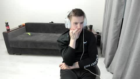 Snapshot of ray_hill chatting on 6, 4, 2026 Ray online show from 6, 4, 2026