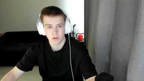 Snapshot of ray_hill chatting on 11, 4, 2026 Ray online show from 11, 4, 2026