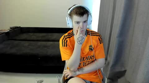 Snapshot of ray_hill chatting on 26, 4, 2026 Ray online show from 26, 4, 2026