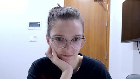 Snapshot of ray_lol chatting on 9, 2, 2026 Ray-Ray online show from 9, 2, 2026