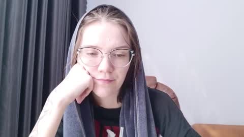Snapshot of ray_lol chatting on 31, 3, 2026 Ray-Ray online show from 31, 3, 2026