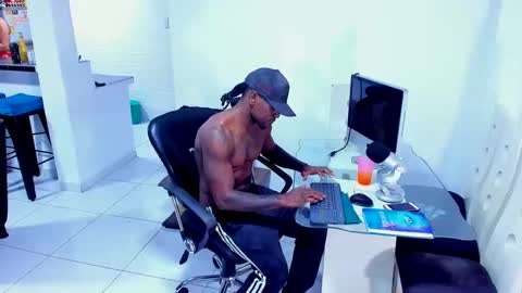 Snapshot of ray_long222 chatting on 18, 1, 2025 ray_long222 online show from 18, 1, 2025