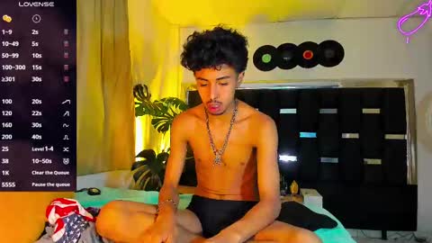 Snapshot of raydevil_ chatting on 22, 2, 2025 Rayn online show from 22, 2, 2025