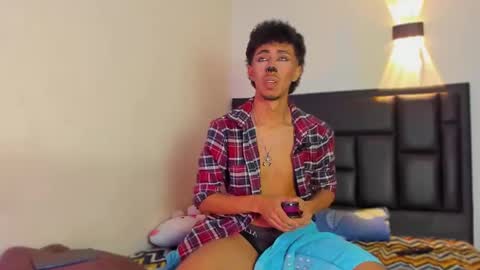 Snapshot of raydevil_ chatting on 30, 10, 2025 Rayn online show from 30, 10, 2025