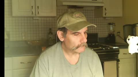 Snapshot of raylene4u2 chatting on 2, 7, 2026 Ray online show from 2, 7, 2026