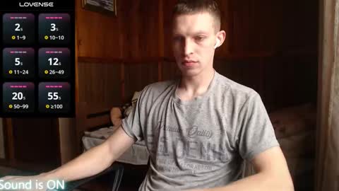 Snapshot of raylonn chatting on 23, 11, 2025 Ray online show from 23, 11, 2025