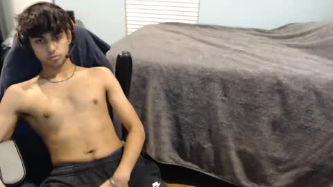 Snapshot of raymondg8596 chatting on 25, 2, 2025 raymondg8596 online show from 25, 2, 2025