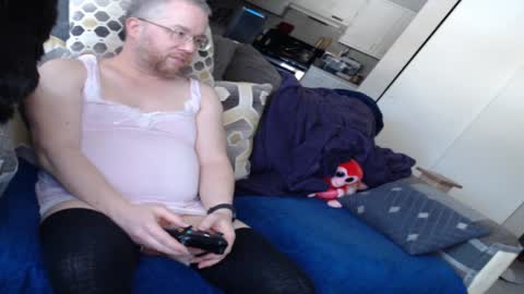 Snapshot of raymondsun chatting on 26, 1, 2025 Sunshine Ray online show from 26, 1, 2025