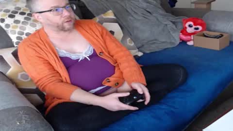 Snapshot of raymondsun chatting on 9, 11, 2025 Sunshine Ray online show from 9, 11, 2025