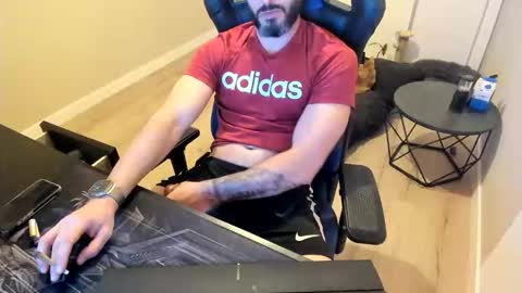 Snapshot of raysexparty chatting on 13, 4, 2026 raysexparty online show from 13, 4, 2026