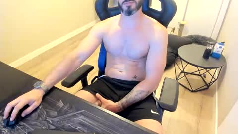 Snapshot of raysexparty chatting on 14, 4, 2026 raysexparty online show from 14, 4, 2026