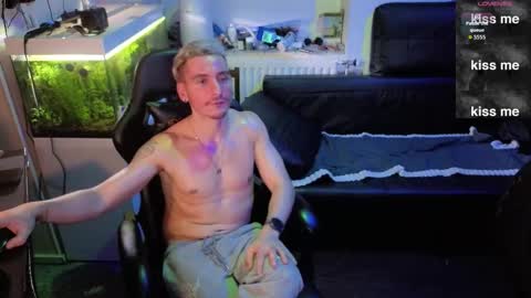 Rayzel online show from 10, 2, 2026